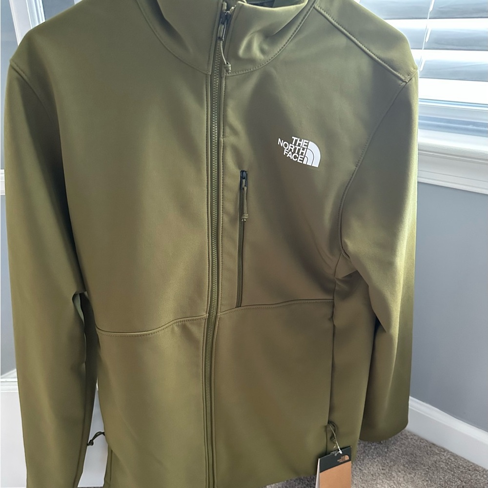 The North Face Men's Apex Bionic forest olive jacket size small